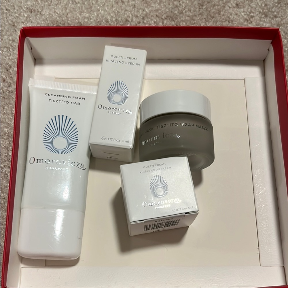 Omorovicza 4 pc Skincare Set w cleansing foam,serum, mask, face cream New GWP